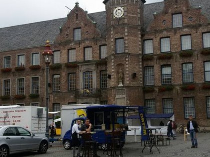 照片: Der Grieche zum Staufenplatz